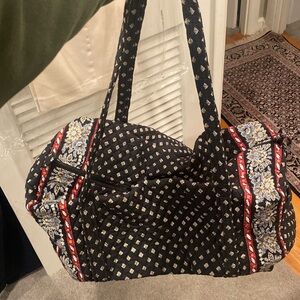 Great condition Vera Bradley duffel bag